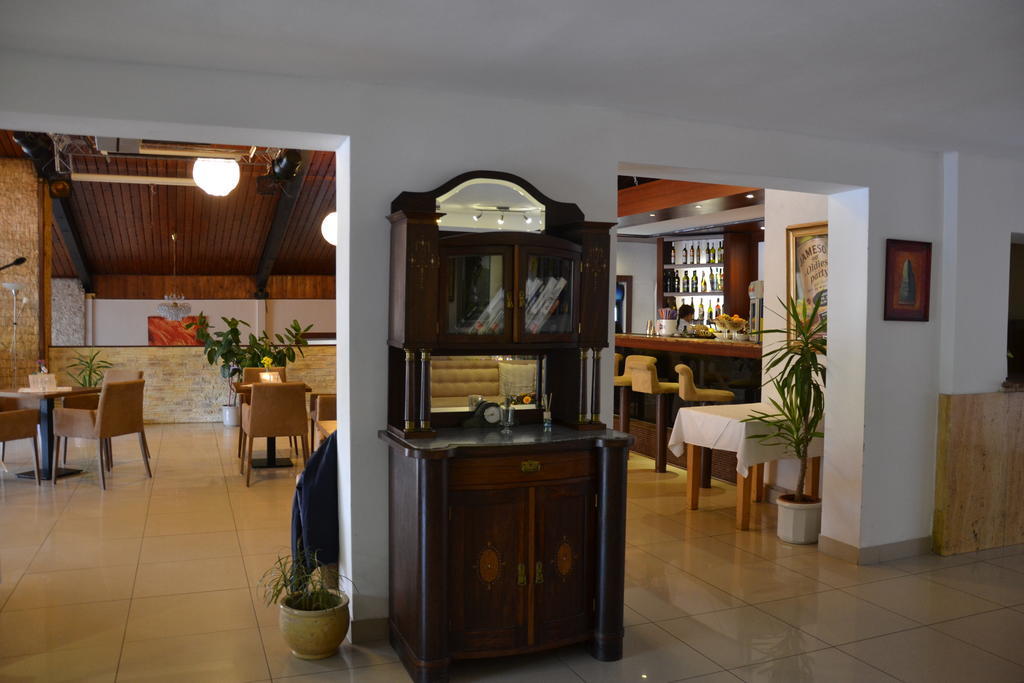 Penzion Artin Nitra Bagian luar foto